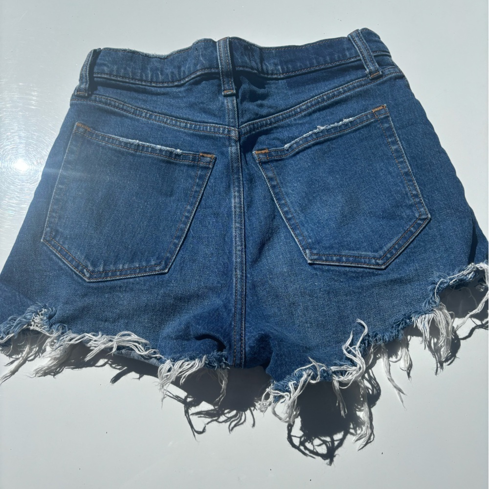 Abercrombie The Cutoff Short High Rise 2 inch - Picture 10 of 10
